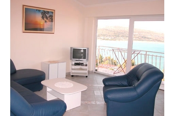 Family pension Trogir 23